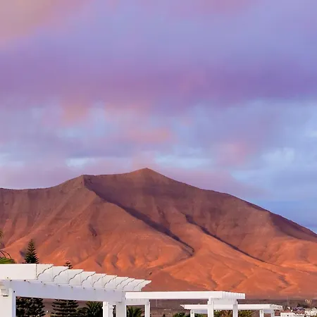 Villa Beautiful Playa Blanca Villa 2 Bedrooms Villa Heavenly Lotus Private Pool Close To Amenities Lanzarote Playa Blanca (Lanzarote)
