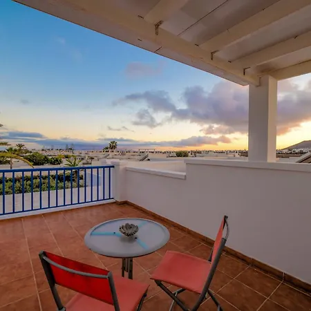 Beautiful Playa Blanca Villa 2 Bedrooms Villa Heavenly Lotus Private Pool Close To Amenities Lanzarote