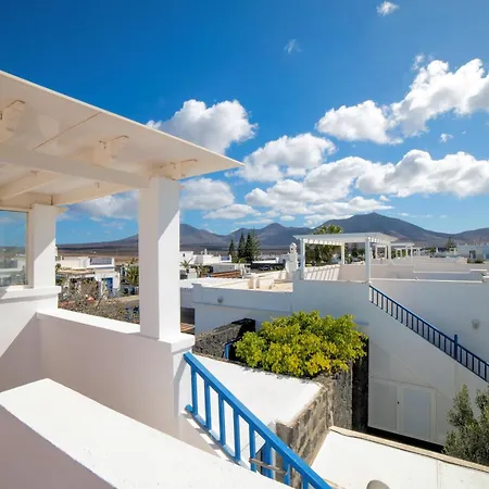 Beautiful Playa Blanca Villa 2 Bedrooms Villa Heavenly Lotus Private Pool Close To Amenities Lanzarote Villa