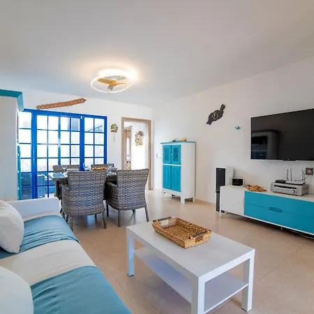 Beautiful Playa Blanca Villa 2 Bedrooms Villa Heavenly Lotus Private Pool Close To Amenities Lanzarote Playa Blanca (Lanzarote)