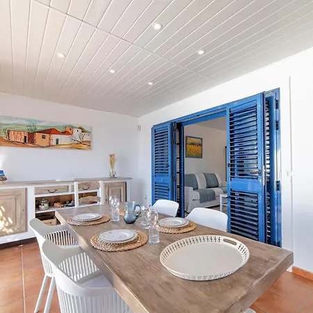 Beautiful Playa Blanca Villa 2 Bedrooms Villa Heavenly Lotus Private Pool Close To Amenities Lanzarote *