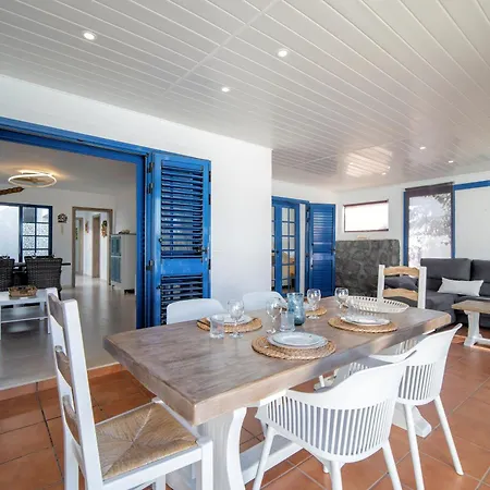 Villa Beautiful Playa Blanca Villa 2 Bedrooms Villa Heavenly Lotus Private Pool Close To Amenities Lanzarote