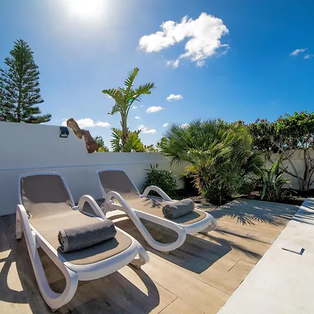 Beautiful Playa Blanca Villa 2 Bedrooms Villa Heavenly Lotus Private Pool Close To Amenities Lanzarote Villa Playa Blanca (Lanzarote)
