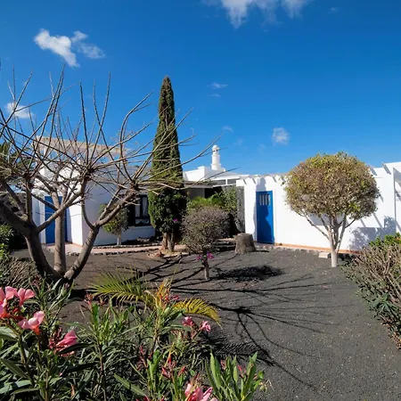 Villa Beautiful Playa Blanca Villa 2 Bedrooms Villa Heavenly Lotus Private Pool Close To Amenities Lanzarote